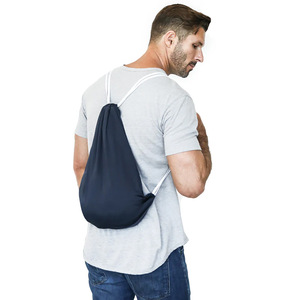 Fabricante Atacadista de Mochilas Personalizadas com Design de Logo, Unissex, em Algodão e Poliéster, Moletom com Zíper de 220gsm - Product Image 4