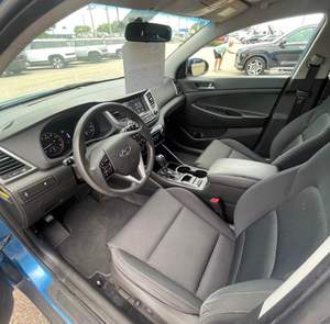 Hyundai Tucson SEL Sport d'occasion propre, année 2018 - Product Image 3