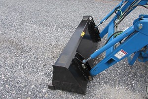 Tractor de calidad y buen rendimiento New Hollands TC33D Tractor Tracción en las 4 ruedas New-Hollands Tractores agrícolas - Product Image 4