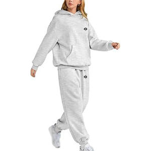 Ensemble sweat à capuche et jogging surdimensionné personnalisé pour femme – Fournisseur en gros, marque privée, fabricant de vêtements de détente en molleton, OEM - Product Image 4