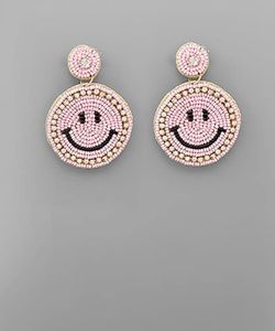 Boucles d'oreilles brodées de perles artisanales de luxe - Product Image 1