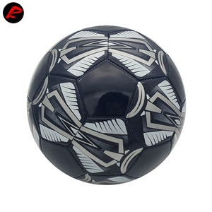 Ballon de football de taille officielle de football d'entraînement de vente chaude avec le football imprimé par logo personnalisé Football promotionnel - Product Image 4