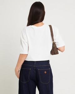 T-shirt d'été ample et écologique à imprimé floral pour femme - Product Image 2