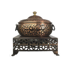 Proveedor y mayorista de plato de frotamiento de Metal, plato de comida de Color personalizado, mesa de forma redonda, calentador de alimentos de Metal al por mayor - Product Image 1