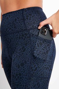 Leggings de gymnastique taille haute personnalisés pour les femmes confortable polyester spandex tricoté tissu extensible respirant imprimé cousu - Product Image 6