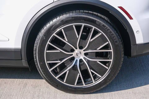 Clean 2020 L E X U S LX 570 edición blanca SUV 5.7L modelo LX 570 vehículo barato en venta - Product Image 6