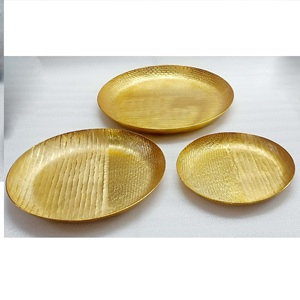 Plateau élégant en forme de feuille découpé au laser avec style personnalisé en or et nickel, ensemble de plats en relief en forme de feuille avec finition élégante, plat de service. - Product Image 2