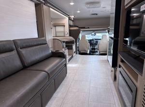 รถบ้านมือสอง ปี 2023 2025 2024 รุ่น C-o-a-c-h-m-e-n L-e-p-r-e-c-h-2-9-8-K-B Rvs Camper Motorhomes Travel Trailer - Product Image 2
