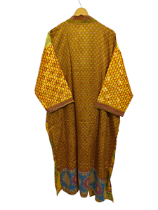 เสื้อคลุมเจ้าสาวน้ำหนักเบาชุดคลุมผ้าไหมสำหรับผู้หญิงชุดนอนเสื้อคลุมยาวพิมพ์ลายดอกไม้อินเดียชุดกิโมโนผ้าไหมส่าหรีรีไซเคิลวินเทจ - Product Image 4