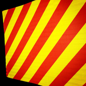 แผ่นสะท้อนแสงสีเหลืองและสีแดงแผ่นสะท้อนแสงสีเหลืองและสีแดง - Product Image 5