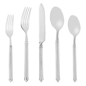 Ensemble de couverts décoratifs en acier inoxydable poli et abordable, 5 pièces avec poignées noires pour la salle à manger moderne - Product Image 3