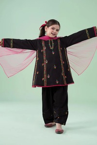 Elegante Salwar Kameez Hecho a Mano para Niñas, Diseño Tradicional para Invierno y Verano, Ropa Casual para Fiestas, Cómodo y Transpirable - Product Image 5