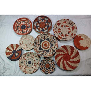 Panier de rangement en feuilles de palmier tissé à la main avec couvercle, couleurs personnalisées disponibles - Product Image 2