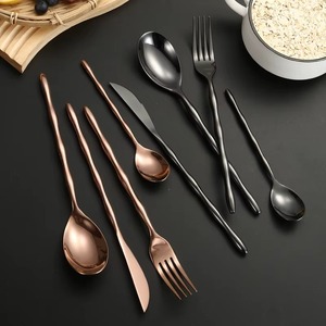 Ensemble de 4 couverts en acier inoxydable, couverts, cuillère, couteau, fourche, tissage, poignées utilisées dans la cuisine, dessus de table, prix plaqué or - Product Image 4