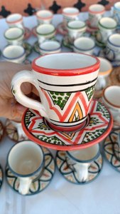 Juego de Taza y Platillo de Cerámica Marroquí Hecho a Mano, Diseño Bohemio, Reutilizable y Duradero, para Té y Café - Product Image 4