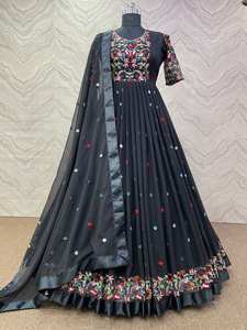 Conjunto de Vestido y Dupatta Bordado en Faux Georgette, Nuevo Vestido de Diseñador Indio para Mujeres y Niñas, Ropa Festiva Lista para Usar y Cosida - Product Image 4