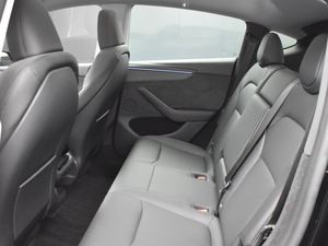 รถยนต์ SUV อัตโนมัติ รุ่นปี 2026 รุ่น Y Long Range Launch Series ระบบขับเคลื่อนสี่ล้อ แบตเตอรี่ความจุสูง 81 กิโลวัตต์ชั่วโมง สภาพหรูหรา มือสอง - Product Image 3