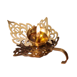 Chaarmukhi avec support en laiton Akhand Jyoti Diya, dernière conception religieuse Jyoti Diyas aux tarifs de gros et directement de l'usine - Product Image 5