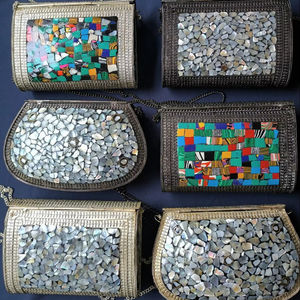 Bolso de Mano con Diseño de Mosaico Único para Uso Festivo y Tradicional, Bolso de Mano Clásico con Diseño Intrincado de Azulejos - Product Image 4