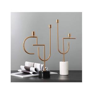 Juego de Portavelas de Metal Estilo Boho Chic con Intrincados Recortes, Perfecto para Centros de Mesa en Salas de Estar, Dormitorios o Eventos - Product Image 1