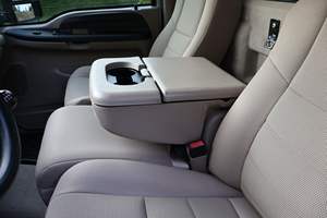 FORD F-250 SUPER DUTY XLT 4X4 d'occasion 2005 (conduite à gauche/droite) - Product Image 2