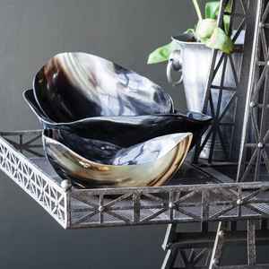 Cuenco para servir de cuerno de búfalo natural de alta calidad hecho a mano para una vida consciente en una costa muy baja por HF CRAFTS - Product Image 1