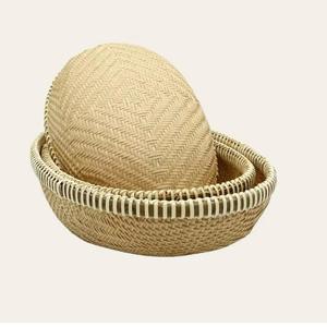 Bandeja de Bambú y Ratán Ecológica Hecha a Mano con Tamaño Personalizado OEM |   Cesta Ovalada Natural para Decoración Navideña y Almacenamiento - Product Image 4