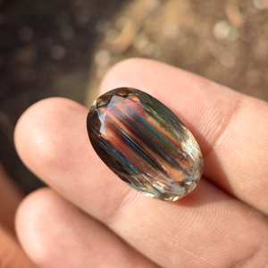 Scapolite en cristal à facettes arc-en-ciel Sunstone Scapolite irisé Effet Cat'sEye Shiller Scapolite Fabrication de bijoux Prêt à expédier - Product Image 1