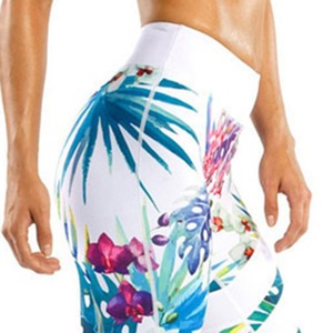 Leggings de yoga personnalisés à impression par sublimation pour femmes équipement d'entraînement de contrôle du ventre - Product Image 5