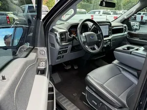 Ford F-150 Lariat Usada de 2021 - Product Image 2