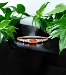 Baguette Cut Golden Sunstone Ring Diseño clásico 925 Sterling Silver Gold Filled Women Girl Compromiso Anillos de boda - Product Image 1