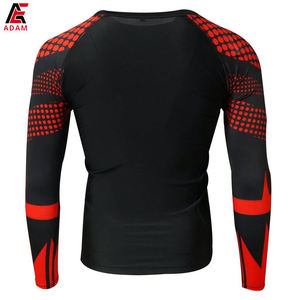 Camisa de compresión de manga larga de secado rápido de alta calidad para hombres Chaleco Rash personalizable con tecnología de sublimación - Product Image 3