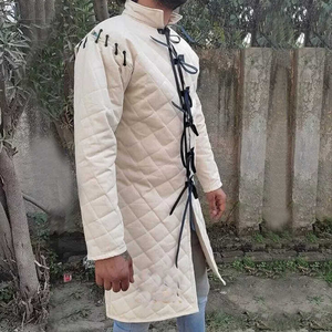 Manteau Gambeson Médiéval en Coton Épais Rembourré Unisexe Gilet d'Aketon d'Armure Historique Artisanal pour les Reconstitutions SCA d'Hiver - Product Image 2