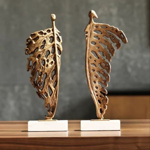 Sculpture en métal résistante aux intempéries, idéale pour les jardins, les cours, les parcs et les installations de conception paysagère - Product Image 1