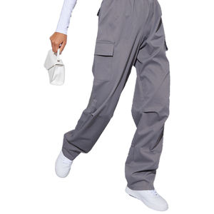 Meilleure vente Pantalon Streetwear taille haute multi-poches pour femmes Pantalon cargo baggy personnalisé du fabricant OEM - Product Image 1