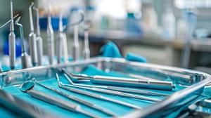 Kit d'examen dentaire en gros forgé en allemand Kit d'outils d'hygiène chirurgicale en acier inoxydable Kit d'examen dentaire au Pakistan - Product Image 3