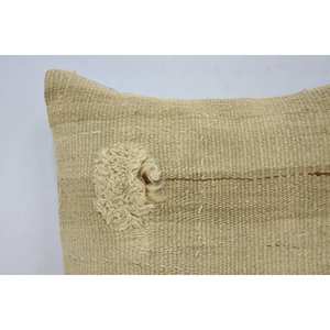 Almohada de lana Beige de 14x14 pulgadas tejida, patrones cuadrados florales Vintage, diseño Kantha bordado con mechones, ropa de cama rústica para uso en sofá - Product Image 2