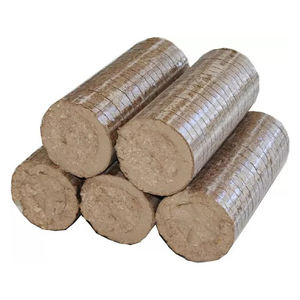 Granulés de bois | Briquettes de bois | Copeaux de bois et bois de chauffage à vendre emballage de 10kg - Product Image 5