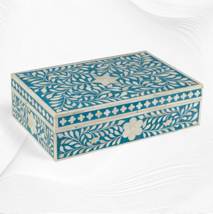 Belle boîte à bijoux incrustée d'os bleu sarcelle avec un délicat motif de vigne floral rectangulaire disponible au prix de gros. - Product Image 1