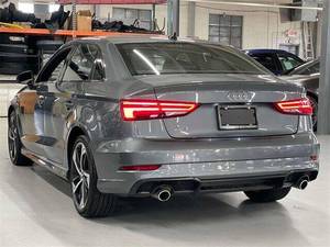 Voitures Acura ILX 4dr Sedan w/Technology Package d'occasion à vendre - Product Image 4