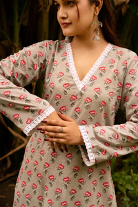 Conjunto de Traje Bordado en Algodón con Estampado a Mano SUNHARI GREY PHOOL JAAL con DUPATTA para Adolescentes, Ropa Casual - Product Image 3
