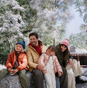 Chaqueta acolchada cálida de invierno con logotipo personalizado para hombre, chaqueta acolchada de lona de talla grande de gran tamaño, ropa gruesa de burbujas, abrigo de invierno personalizable - Product Image 4