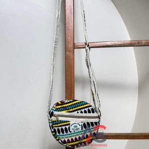 Sac à bandoulière en chanvre himalayen rond coloré avec motif tribal poche à glissière avant petits sacs à main écologiques faits à la main - Product Image 1