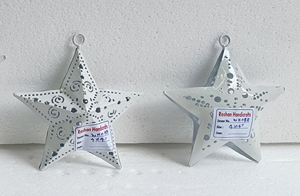 Adorno hecho a mano para árbol de Navidad de estrella plateada Metal pulido tamaño personalizado hecho en Reino Unido por Metal Foundry - Product Image 3