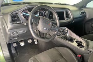 SUPER OFERTA 2023 Dodge Challenger R/T Scat Pack Widebody IMPECABLE por dentro y por fuera - Product Image 2