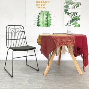 Chaise portative en métal de fil de cadre rond de jardin extérieur facile à déplacer et parfaite pour des événements extérieurs - Product Image 3