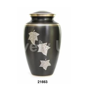 Urnes adultes gravées de crémation en laiton d'ardoise en métal argenté de feuille pour des cendres humaines - Product Image 1