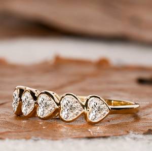 Lujo en forma de corazón Lab Grown Diamond Band 1.25Ct Lab Diamond Half Eternity Wedding Band Bezel Set Anillos DE BODA Regalos de San Valentín - Product Image 5