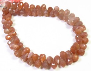 Perles de pierres précieuses en pierre de lune de pêche naturelle, 6-8 mm, forme de larme, facettées, perles de briolette, brin de 8 pouces pour bijoux - Product Image 4