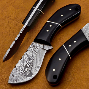 Couteau Skinner fait main damas avec poignée en feuille d'option OEM personnalisable gaine en cuir pour la chasse couteau de qualité projets de bricolage - Product Image 1